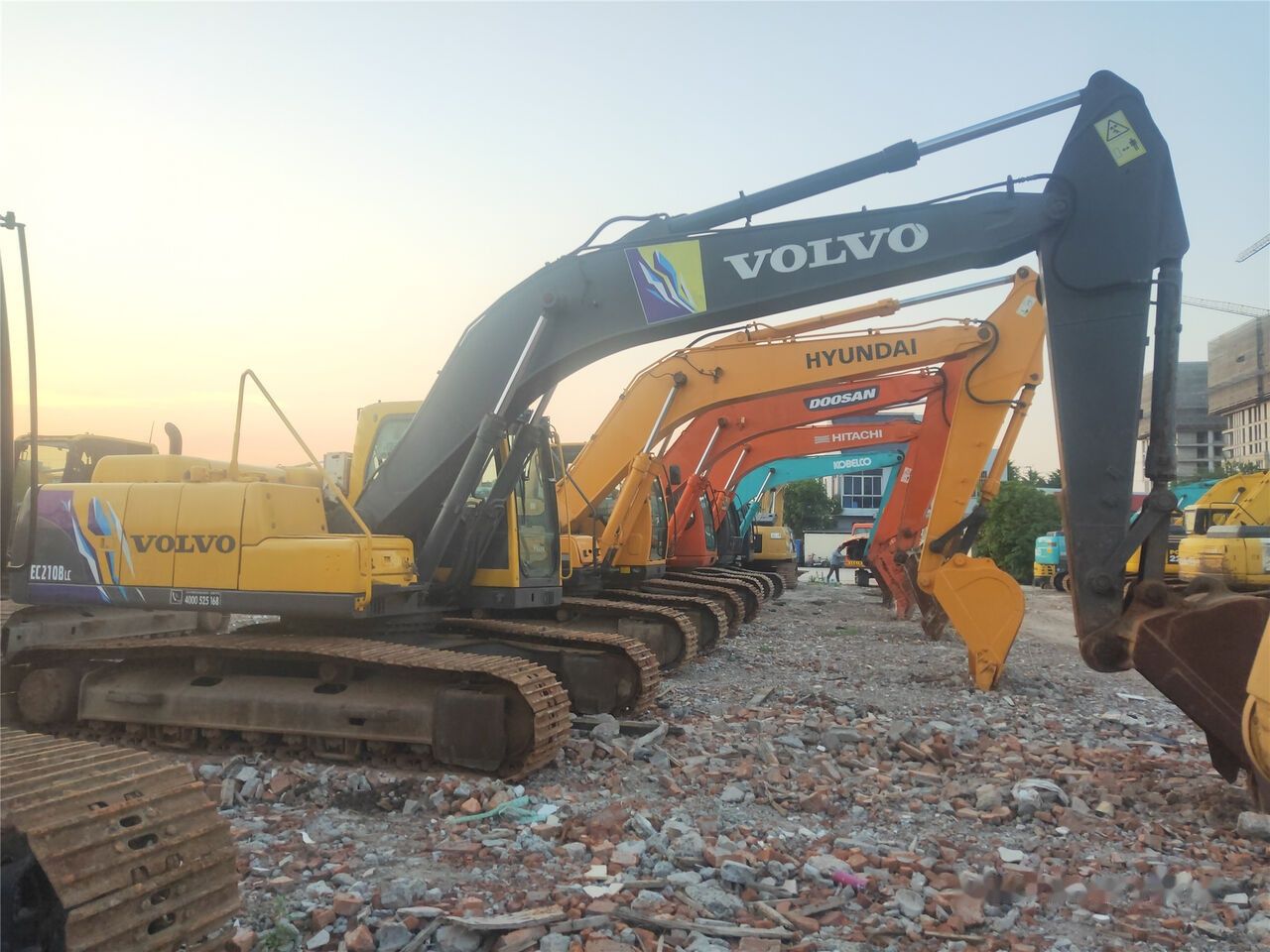 Volvo EC210BLC crawler excavator, side profile view Volvo EC210BLC crawler excavator, side profile view