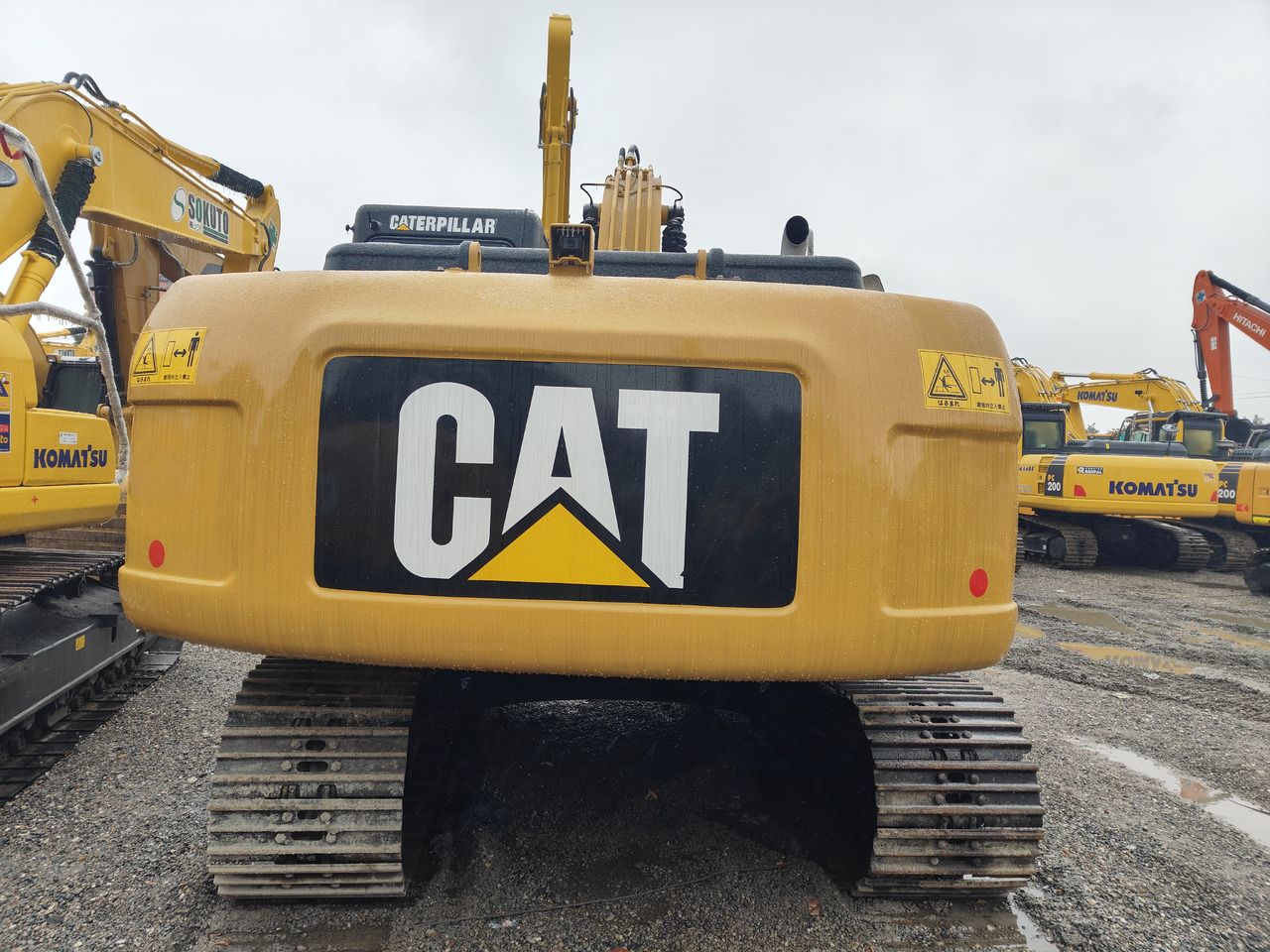 2025 Caterpillar 320D2 Raupenbagger Heckansicht 2025 Caterpillar 320D2 Raupenbagger Heckansicht