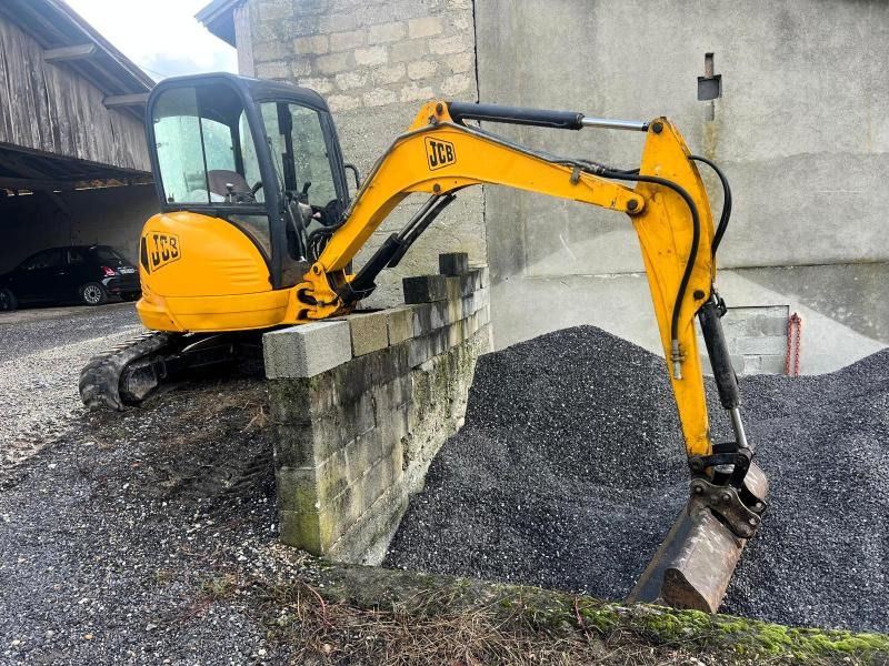2010 JCB 8035 mini excavator, side view 2010 JCB 8035 mini excavator, side view