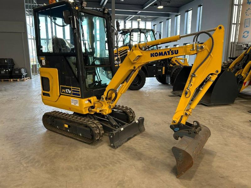 2023 Komatsu PC 17 R-5 mini excavator, side view 2023 Komatsu PC 17 R-5 mini excavator, side view