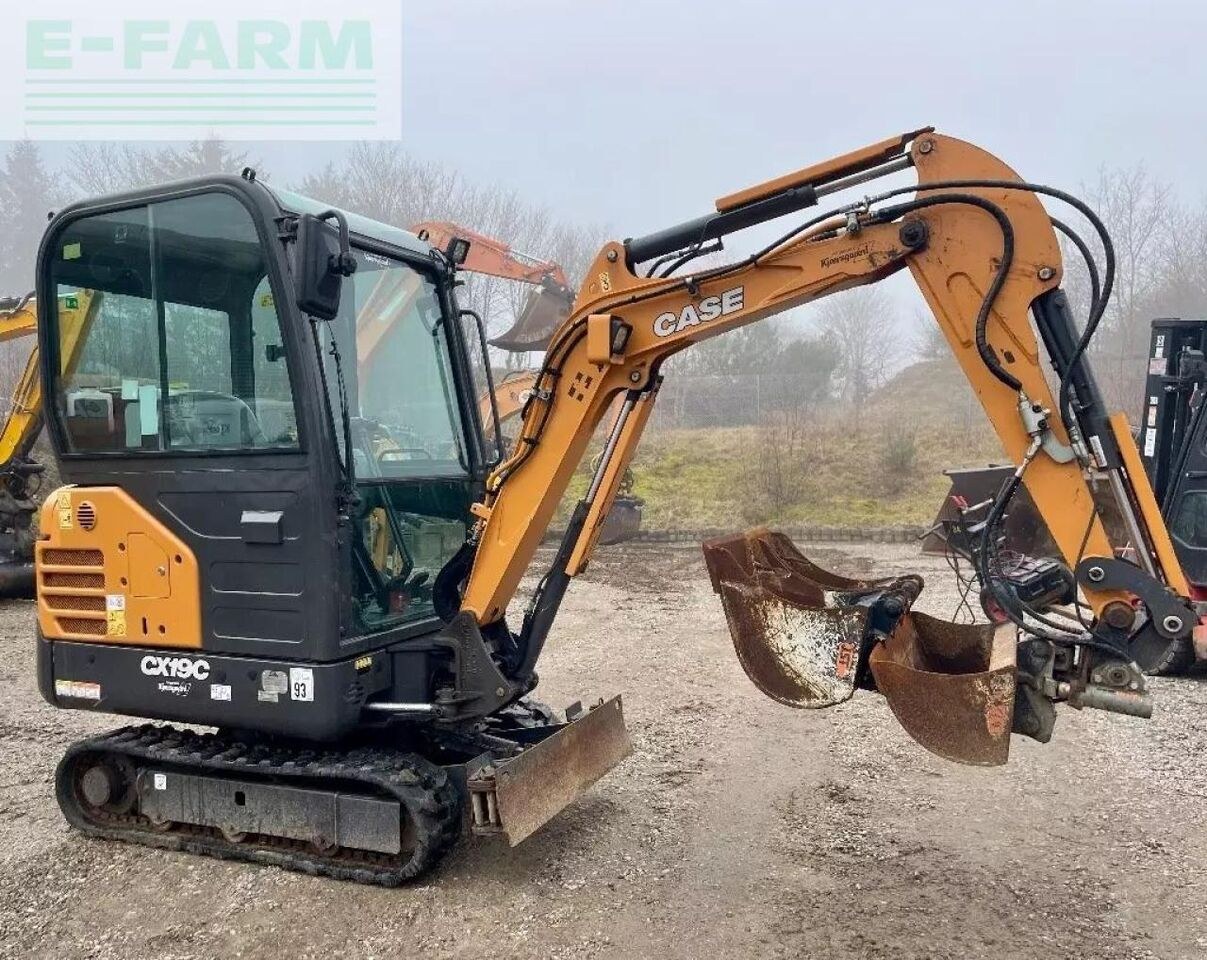 2021 CASE CX19C mini excavator side view 2021 CASE CX19C mini excavator side view