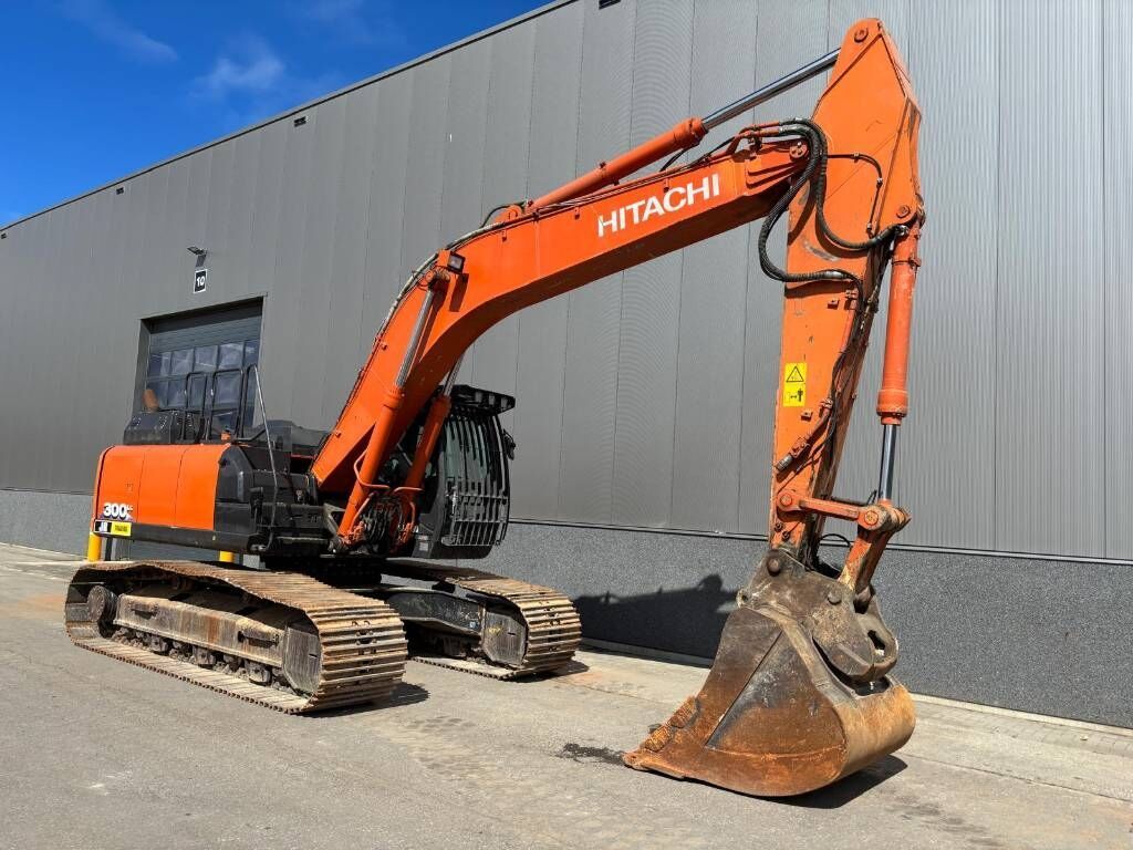 2020 Hitachi ZX300LC-6 crawler excavator, side view