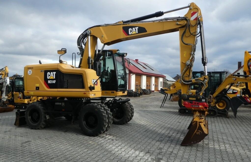 2019 Caterpillar M314F wheel excavator, side view 2019 Caterpillar M314F wheel excavator, side view