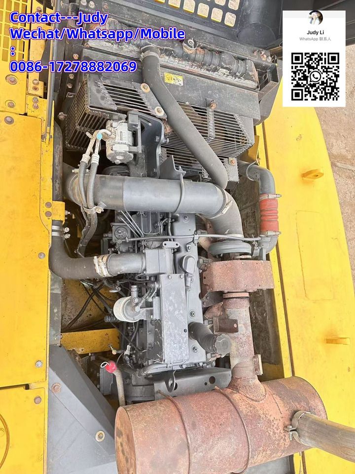 2020 Komatsu PC350 crawler excavator engine compartment view 2020 Komatsu PC350 crawler excavator engine compartment view