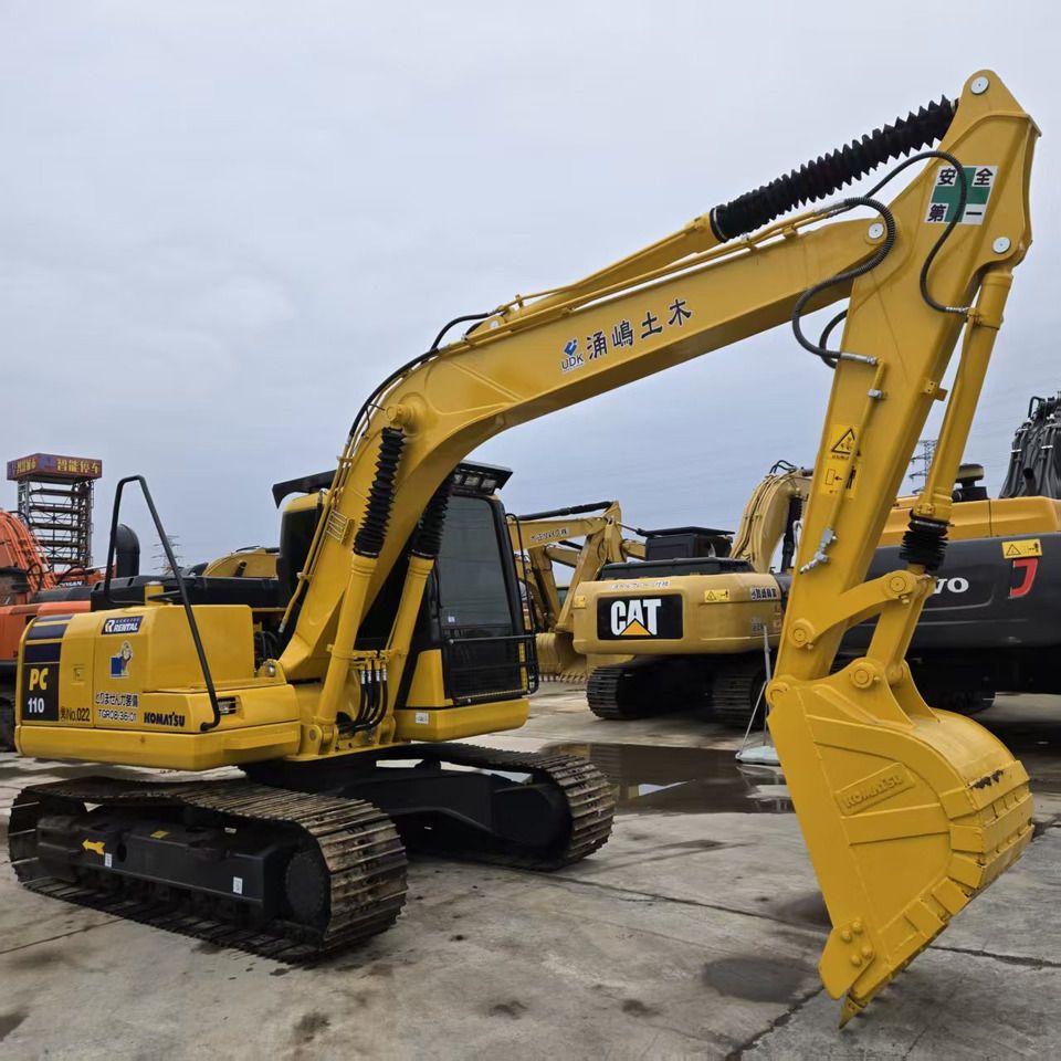 2023 Komatsu PC110 crawler excavator, side view 2023 Komatsu PC110 crawler excavator, side view