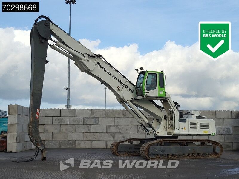 2008 Liebherr R954 C EW material handler side view