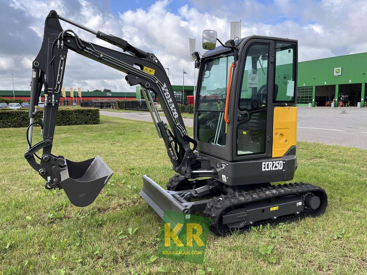 2026 Volvo ECR25D crawler excavator, side view 2026 Volvo ECR25D crawler excavator, side view