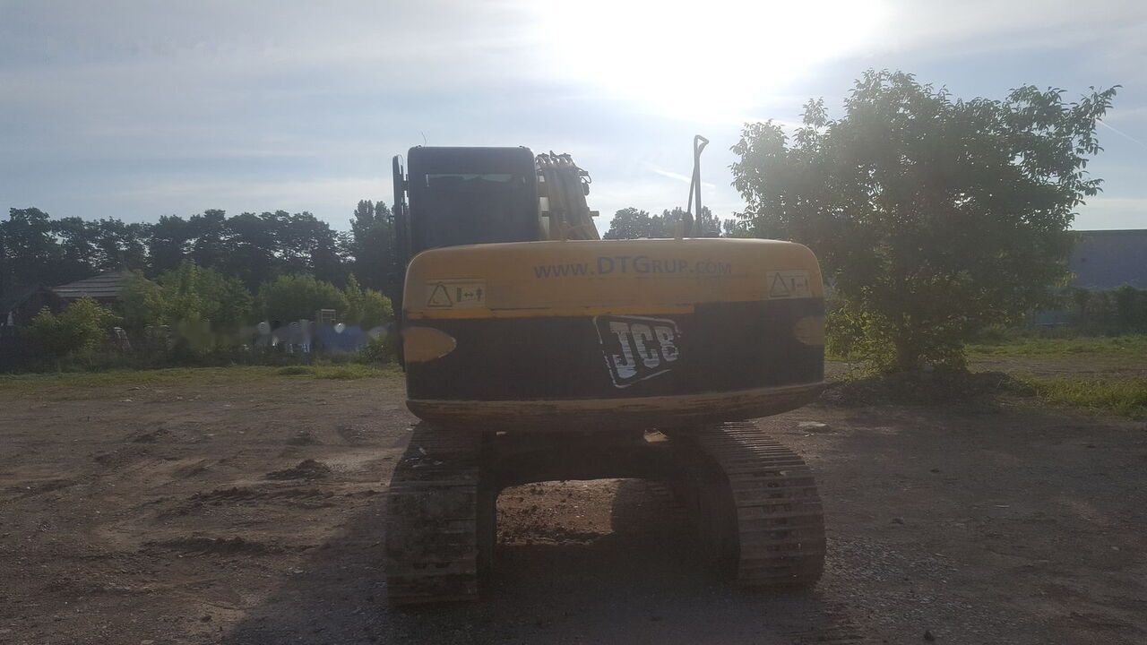 2006 JCB JS 180 crawler excavator, rear view 2006 JCB JS 180 crawler excavator, rear view