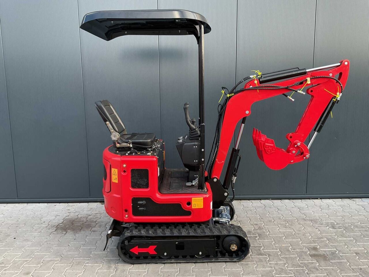 Mini Escavatore Rhino-Cross R319 del 2024