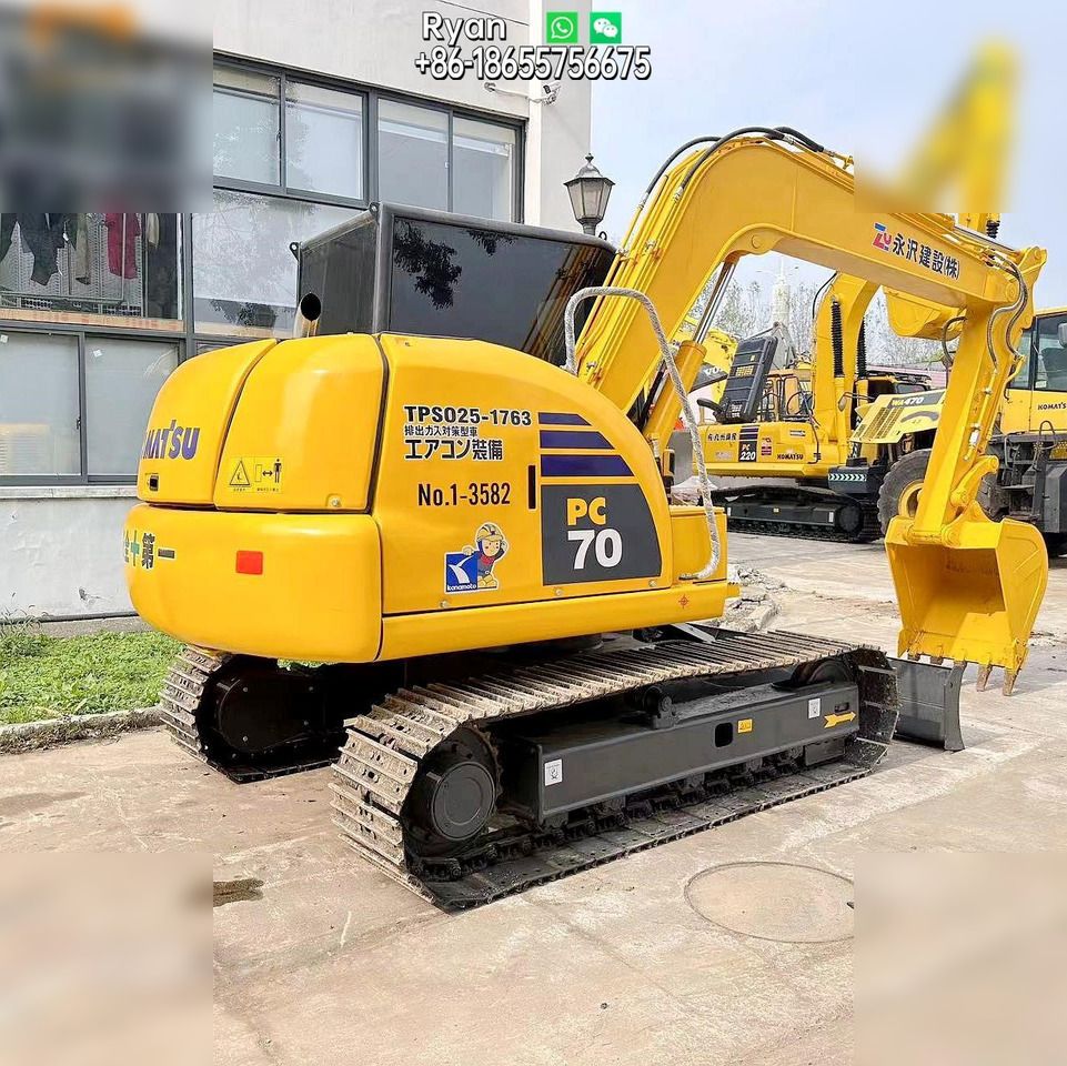 2023 Komatsu PC70-8 crawler excavator, rear three-quarter view 2023 Komatsu PC70-8 crawler excavator, rear three-quarter view