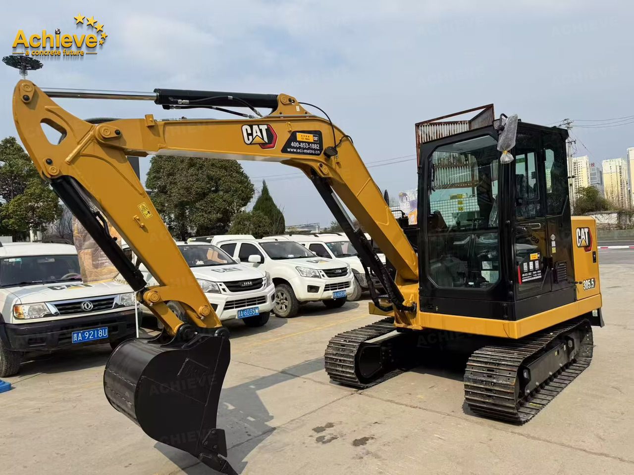 Caterpillar 305.5E2 mini excavator, side view