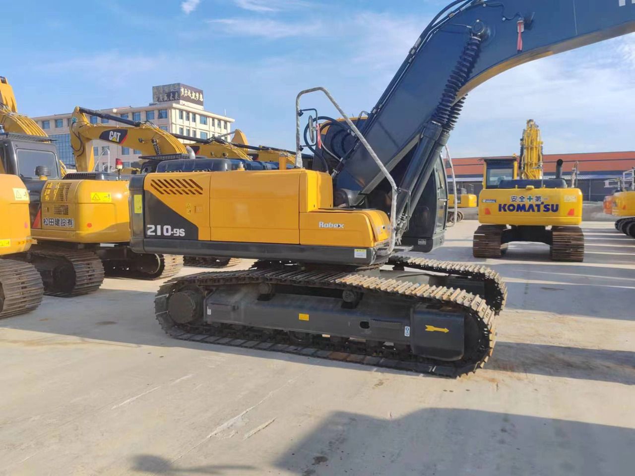 2024 Hyundai 210-9S crawler excavator, side profile view