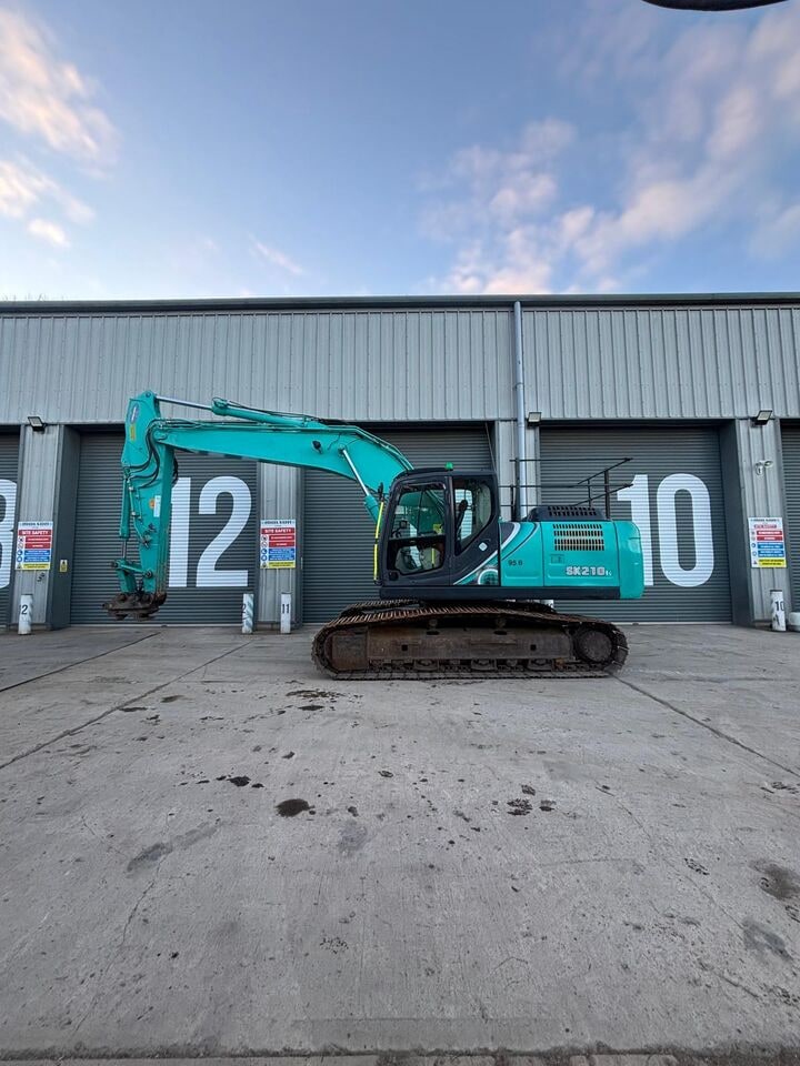 2019 Kobelco SK210LC-10 crawler excavator, side view 2019 Kobelco SK210LC-10 crawler excavator, side view