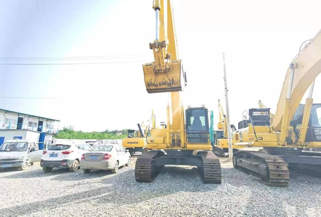 2024 Komatsu PC350-7 crawler excavator, front view 2024 Komatsu PC350-7 crawler excavator, front view