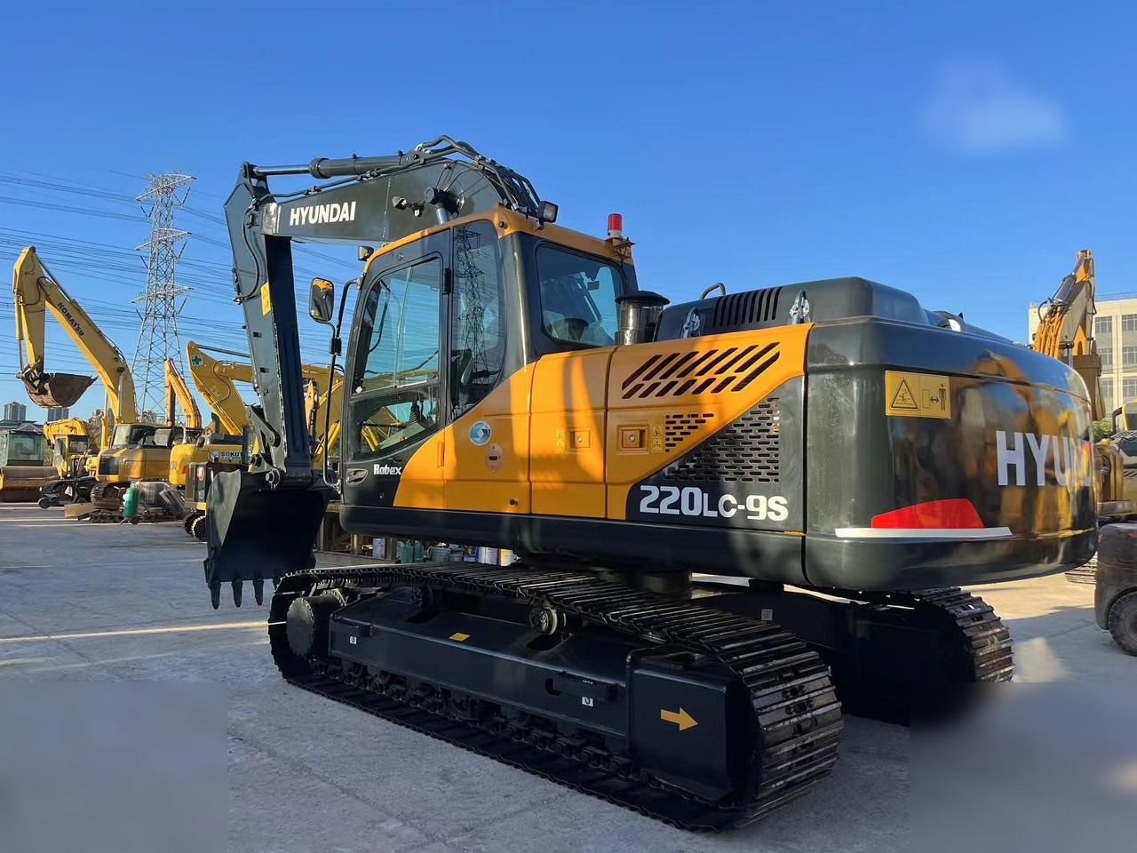 2020 Hyundai 220LC-9S crawler excavator, rear three-quarter view 2020 Hyundai 220LC-9S crawler excavator, rear three-quarter view