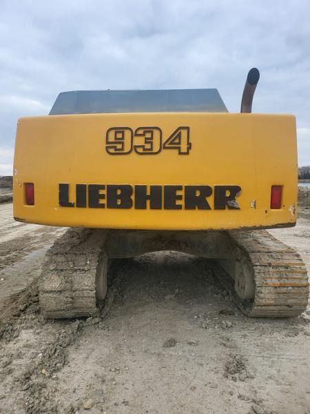 2004 Liebherr 934 crawler excavator, rear view 2004 Liebherr 934 crawler excavator, rear view