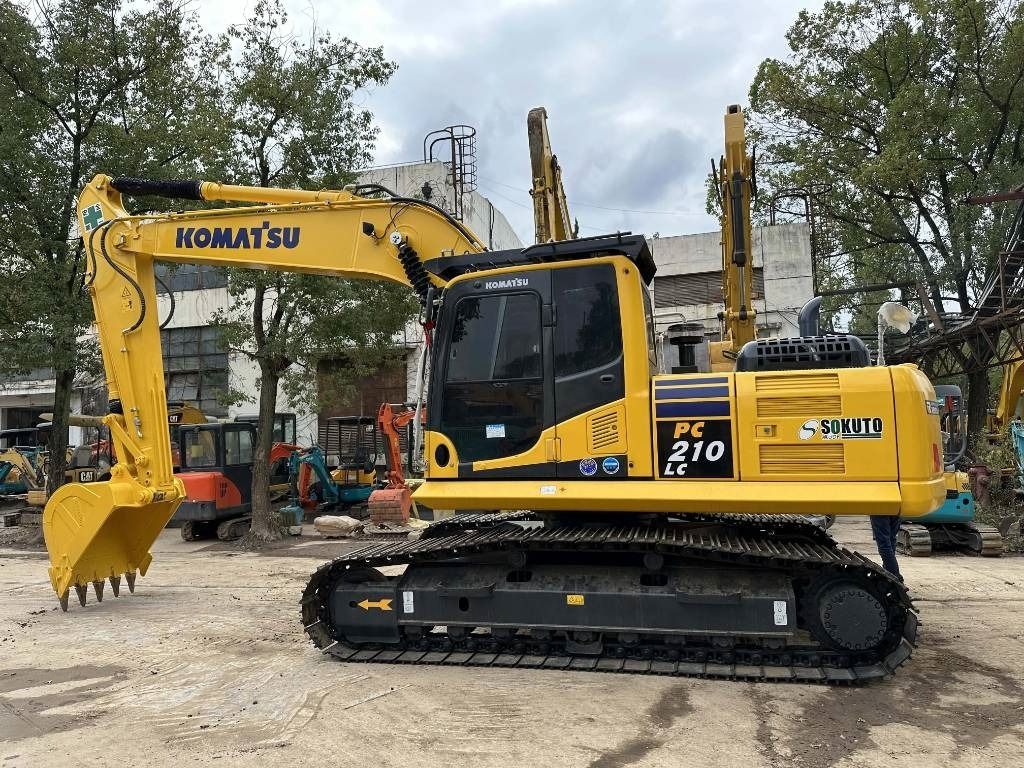 2022 Komatsu PC210LC crawler excavator, side view