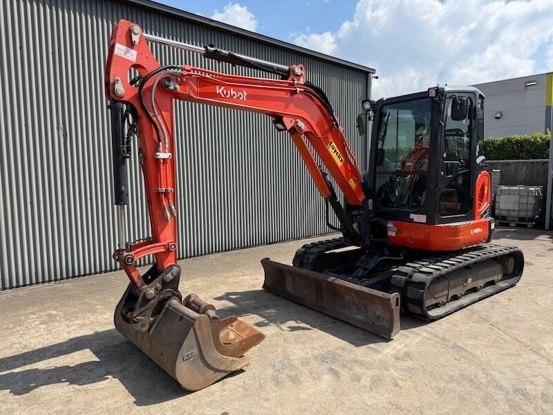 2017 Kubota U48-4 mini excavator, side profile view 2017 Kubota U48-4 mini excavator, side profile view