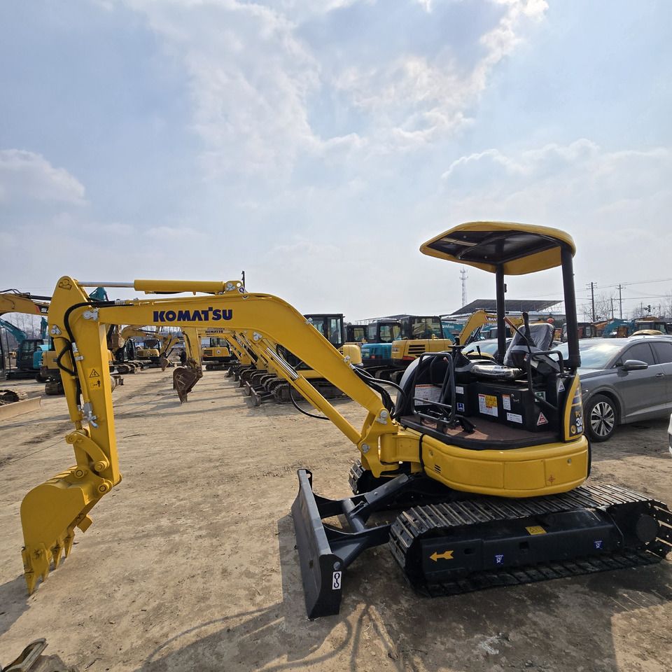 2022 Komatsu PC30MR mini excavator, side view 2022 Komatsu PC30MR mini excavator, side view