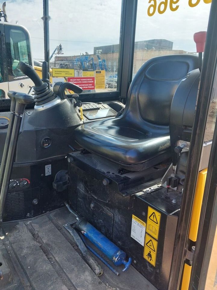 2022 JCB 19C mini excavator interior view