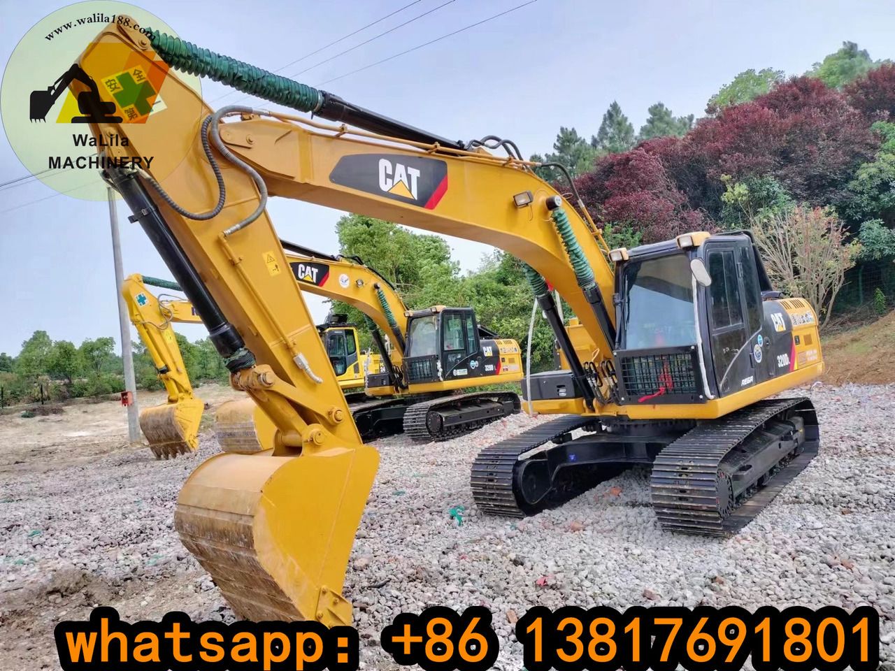 Excavator pe șenile Caterpillar 320DL din 2023, vedere frontală trei sferturi