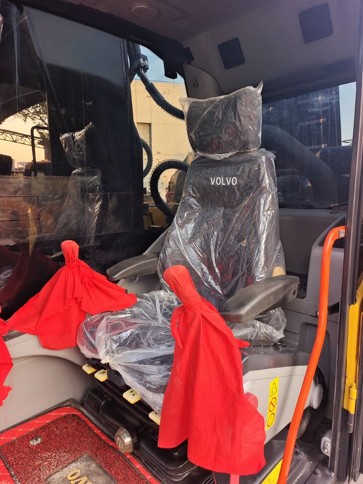 2025 Volvo EC350D crawler excavator interior view 2025 Volvo EC350D crawler excavator interior view