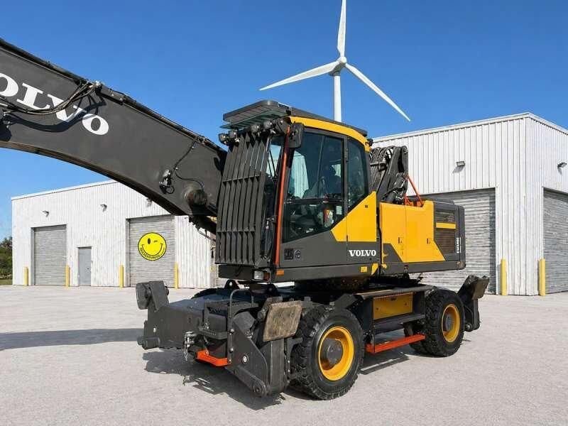 2021 Volvo EW240EMH material handler, side view 2021 Volvo EW240EMH material handler, side view