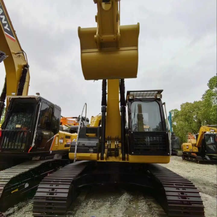 2023 Caterpillar 323DL crawler excavator, front view 2023 Caterpillar 323DL crawler excavator, front view