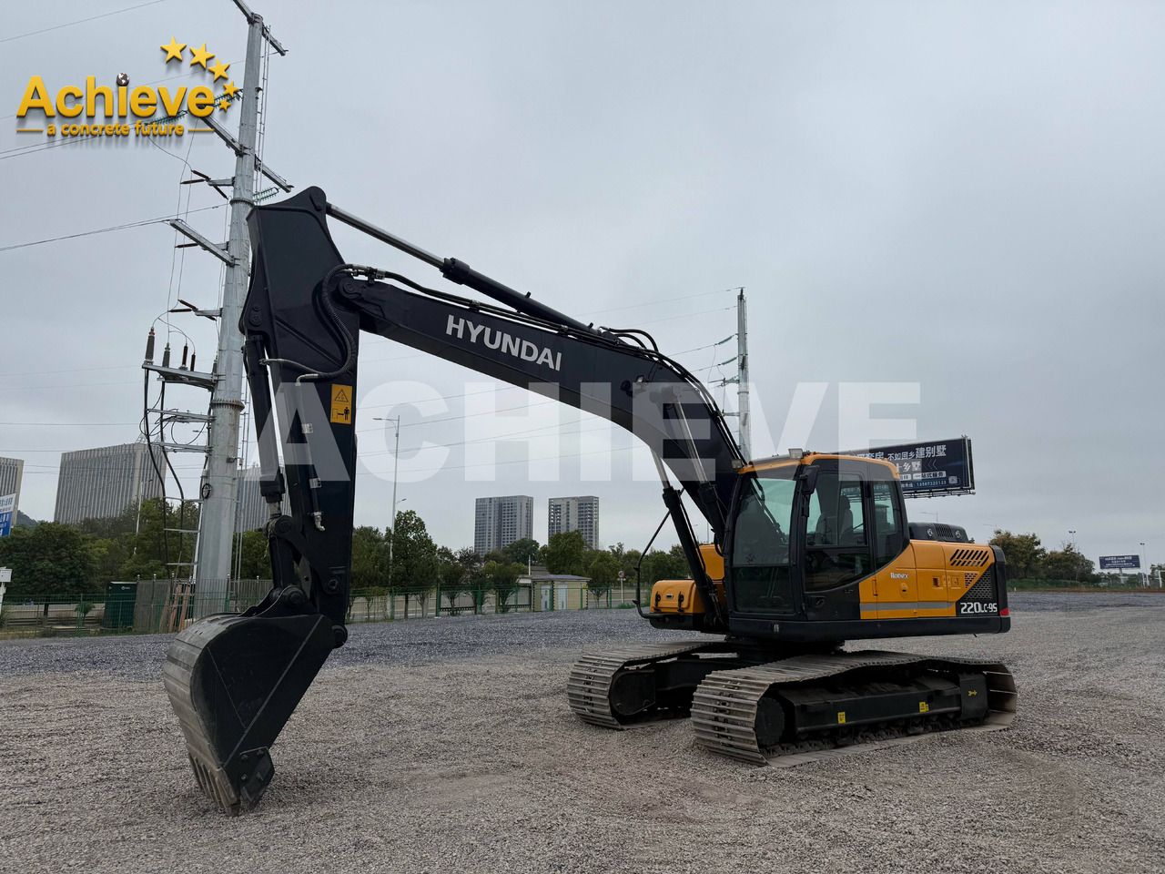 2025 Hyundai 220LC-9S crawler excavator, side profile view 2025 Hyundai 220LC-9S crawler excavator, side profile view