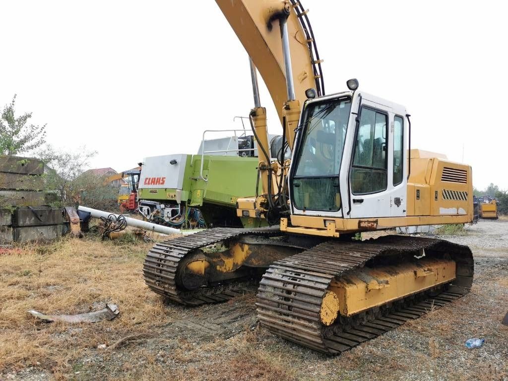 1996 Liebherr R942 HD-SL LITRONIC crawler excavator, front three-quarter view 1996 Liebherr R942 HD-SL LITRONIC crawler excavator, front three-quarter view