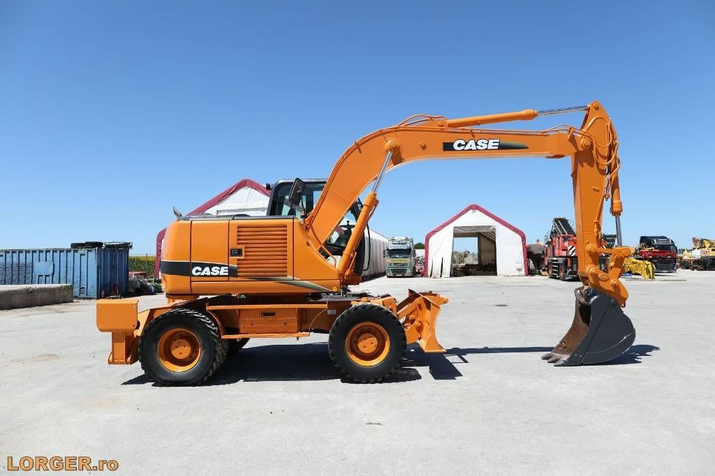 2007 CASE WX145 wheel excavator, side view