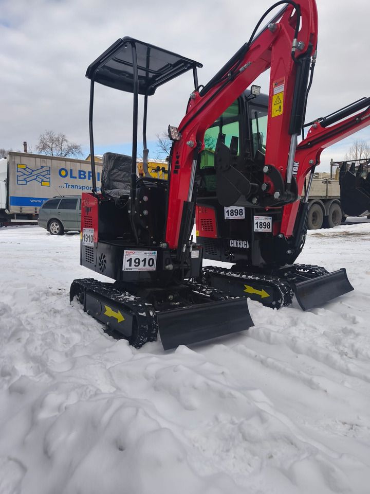 2025 JPC HT-12 mini excavator, three-quarter front view