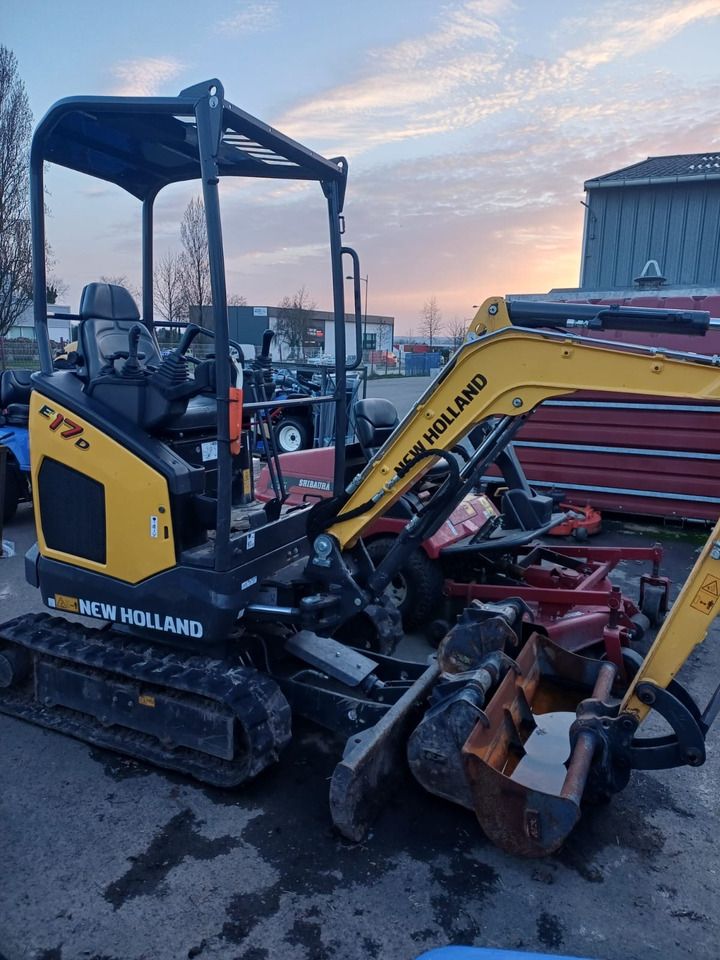 2023 New Holland E17D mini excavator, side view