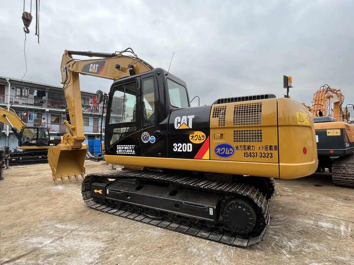 Caterpillar 320D de 2019, vista lateral Caterpillar 320D de 2019, vista lateral