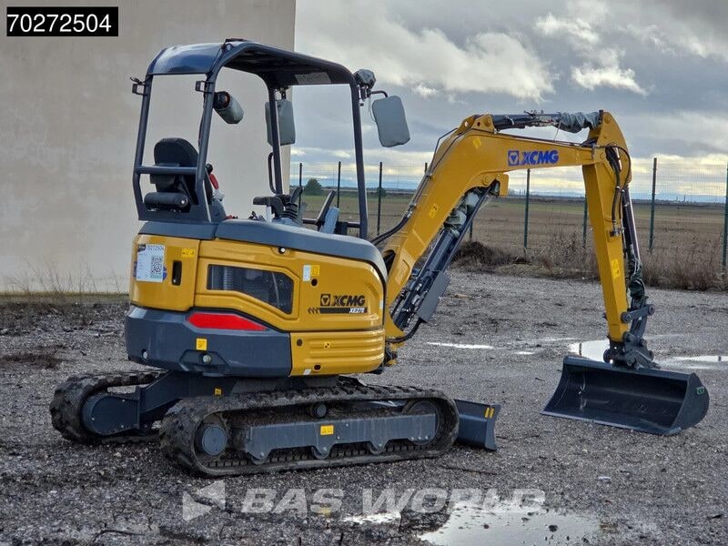 2023 XCMG XE27E mini excavator rear view 2023 XCMG XE27E mini excavator rear view