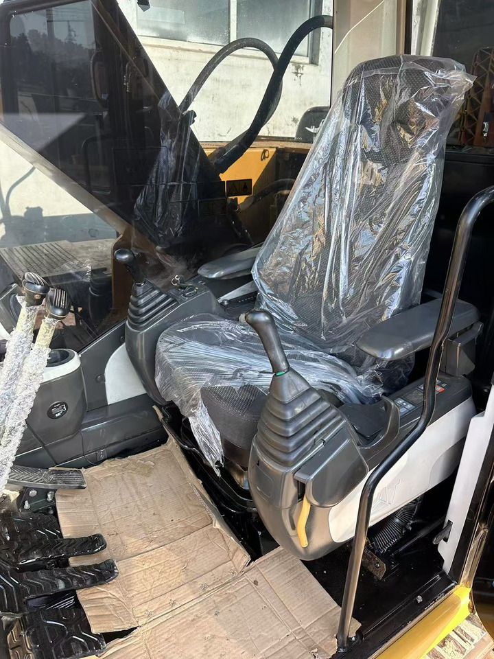 2015 Caterpillar 320D2 rupsgraafmachine interieur