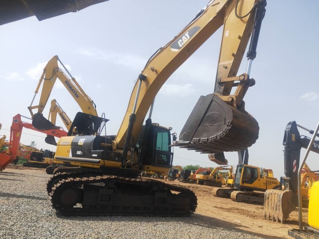 2023 Caterpillar 340D crawler excavator, side profile view