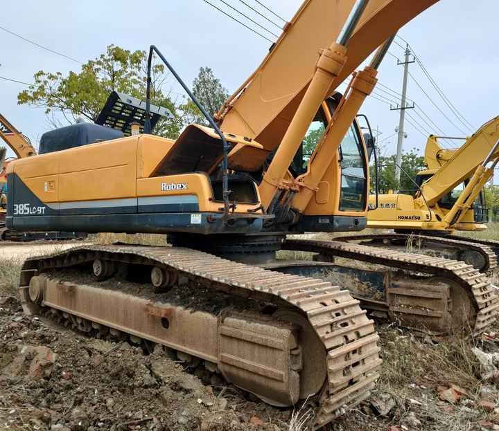 2018 Hyundai R385LC-9T crawler excavator, side view 2018 Hyundai R385LC-9T crawler excavator, side view