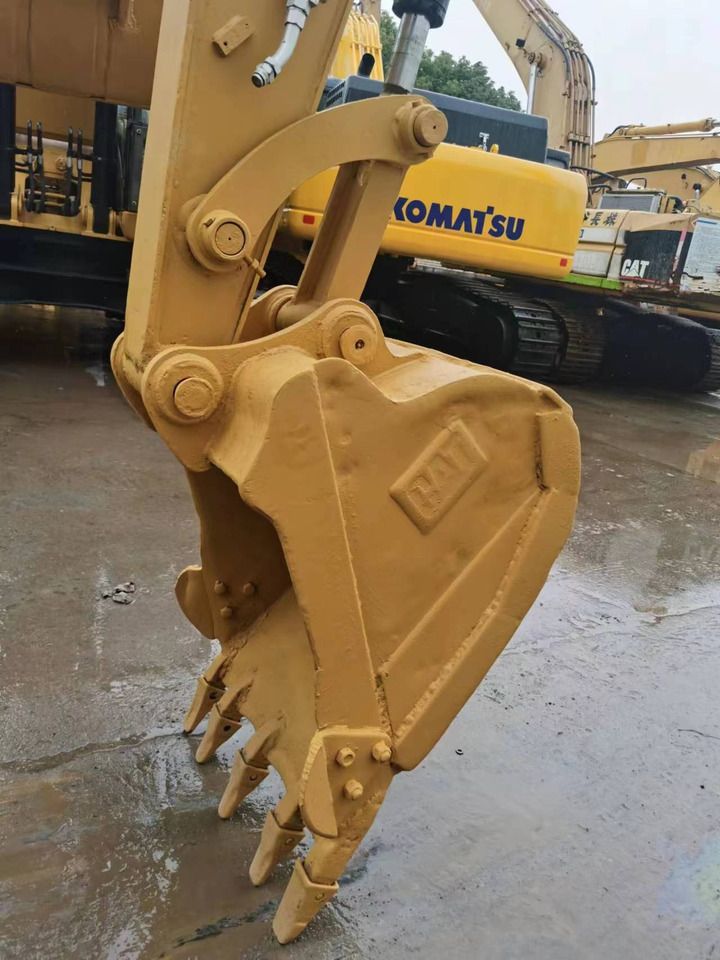 2018 Caterpillar 307E2 mini excavator bucket and boom detail 2018 Caterpillar 307E2 mini excavator bucket and boom detail