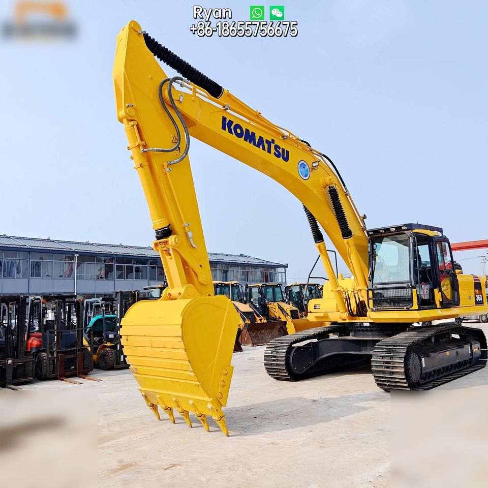 2014 Komatsu PC360-7 crawler excavator, side view 2014 Komatsu PC360-7 crawler excavator, side view