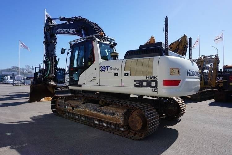2016 Hidromek HMK 300 LC crawler excavator, rear three-quarter view 2016 Hidromek HMK 300 LC crawler excavator, rear three-quarter view