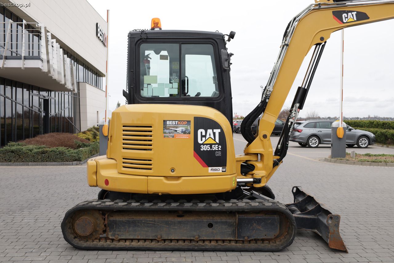 2019 Caterpillar 305.5E2 mini excavator, side view 2019 Caterpillar 305.5E2 mini excavator, side view