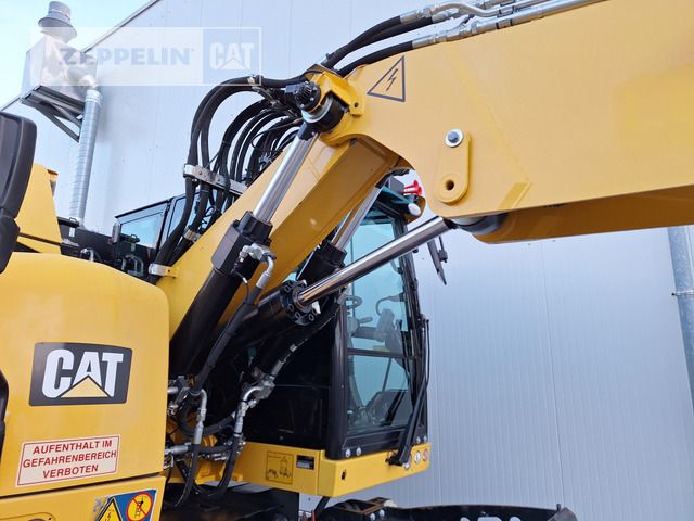 2019 Caterpillar M323F wheel excavator cab and boom detail 2019 Caterpillar M323F wheel excavator cab and boom detail