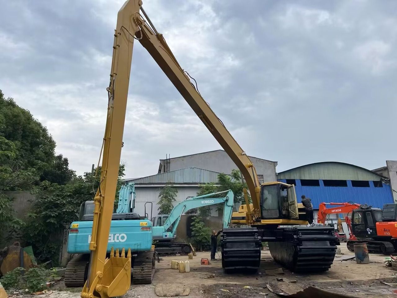 2023 Caterpillar 320BL amphibious excavator with extended reach boom 2023 Caterpillar 320BL amphibious excavator with extended reach boom