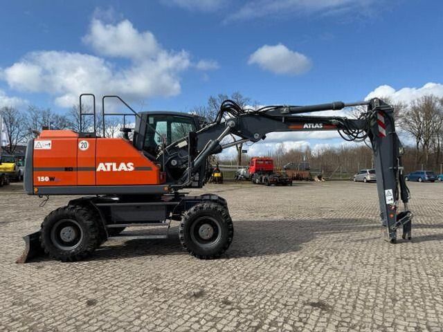 2019 Atlas 150W wheel excavator, side view