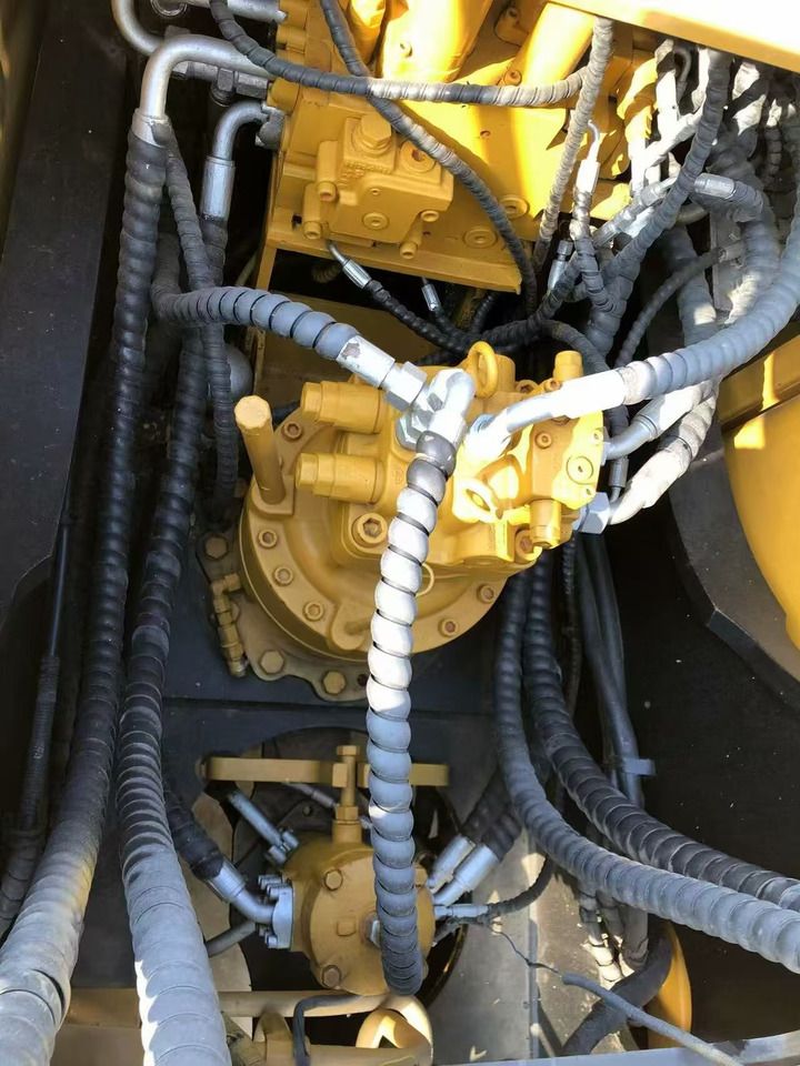 2021 Sany SY215C crawler excavator hydraulic pump detail 2021 Sany SY215C crawler excavator hydraulic pump detail