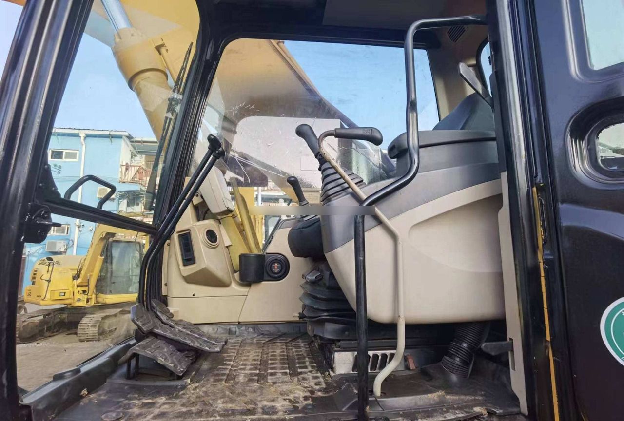 2018 Caterpillar 330CL crawler excavator cab interior view