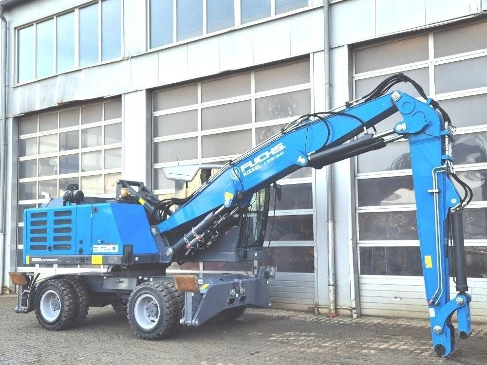 2023 Fuchs MHL320F material handler, side view