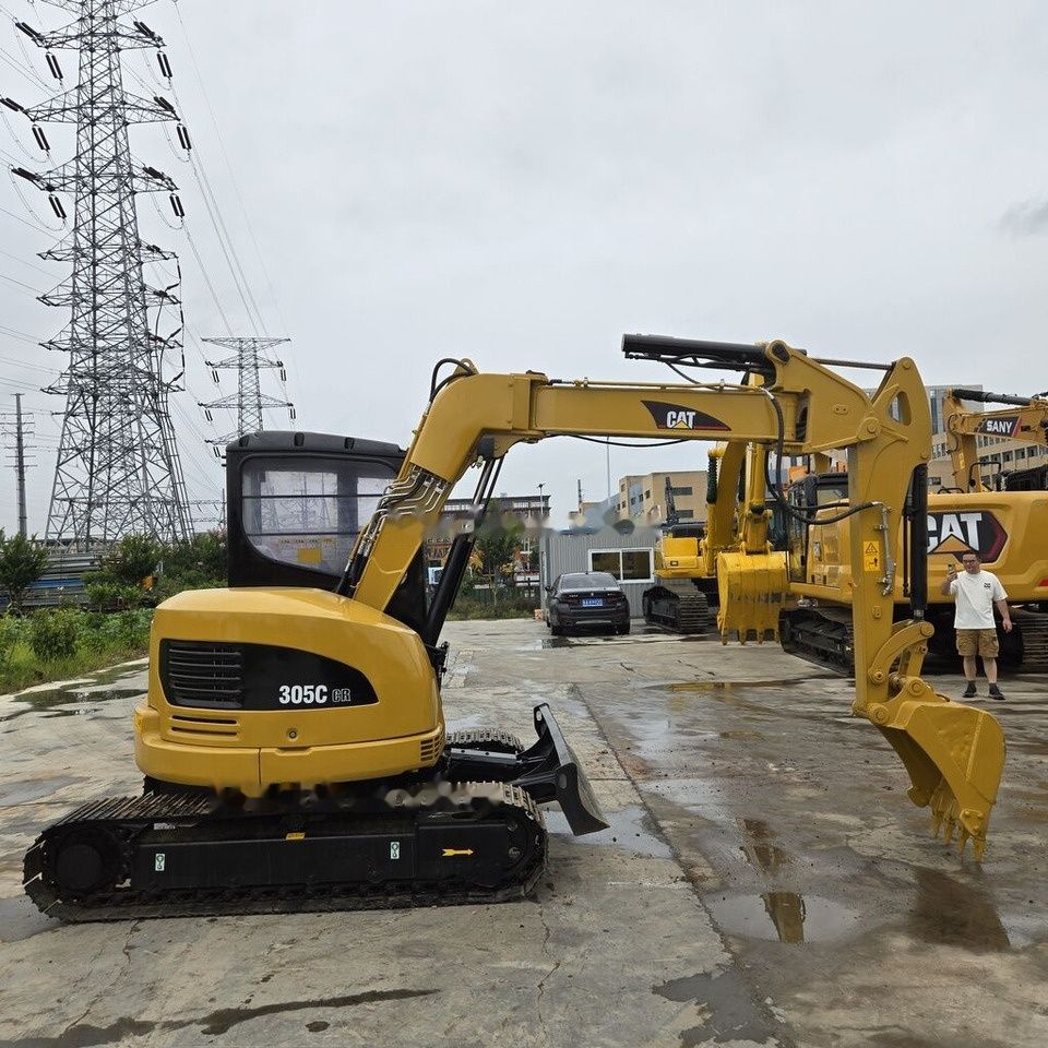 2022 Caterpillar 305C CR mini excavator side view