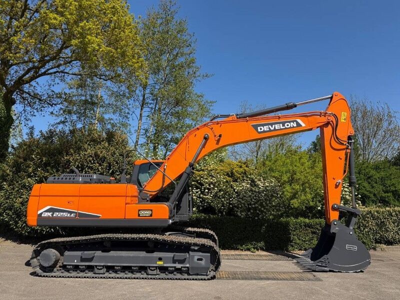 2025 Develon DX225LC-7M crawler excavator, side profile view